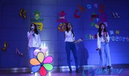 校园歌唱大赛搞反差,反差魅力现