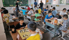 每日反差大赛男生,日常生活中的“冰火两重天”